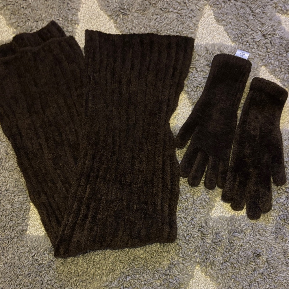 Preston & York Rich Brown Knit Set / Gloves and Scarf